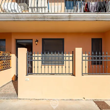 Apartament Dahlia Càbras